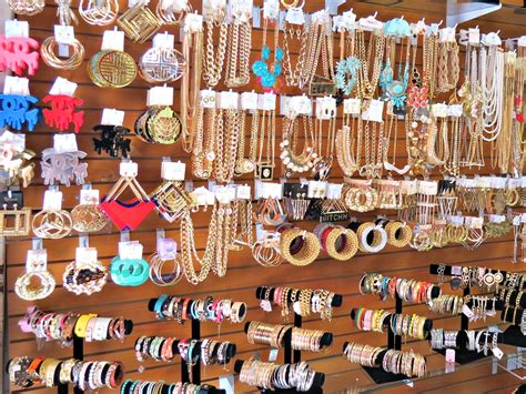 wholesale jewelry stores.